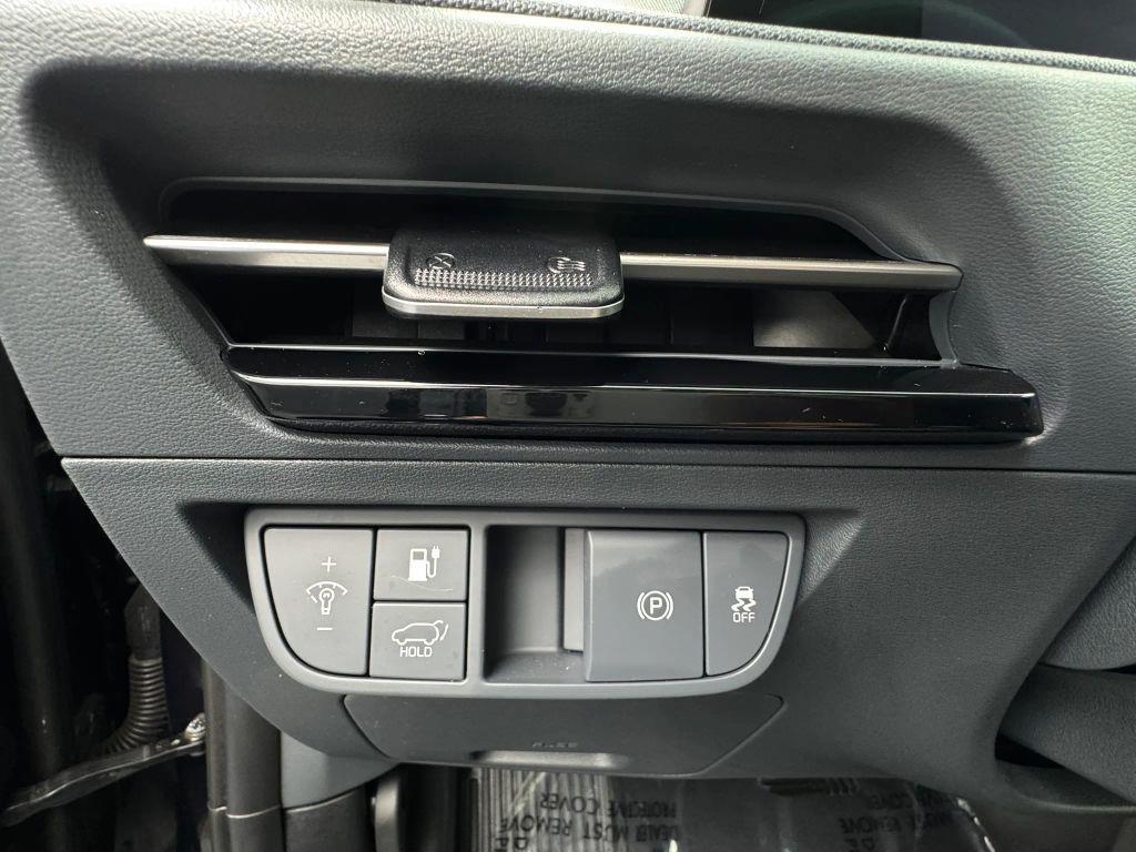 used 2022 Kia EV6 car, priced at $20,900