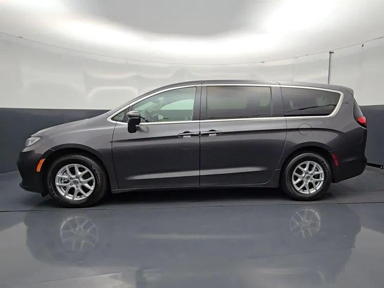used 2023 Chrysler Pacifica car, priced at $20,995