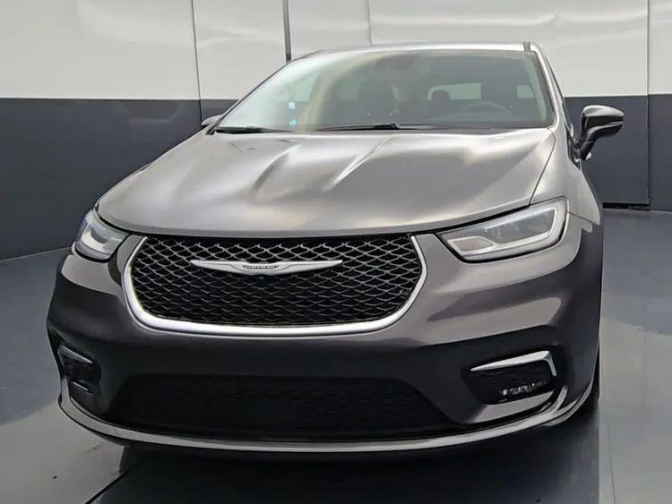 used 2023 Chrysler Pacifica car, priced at $20,995
