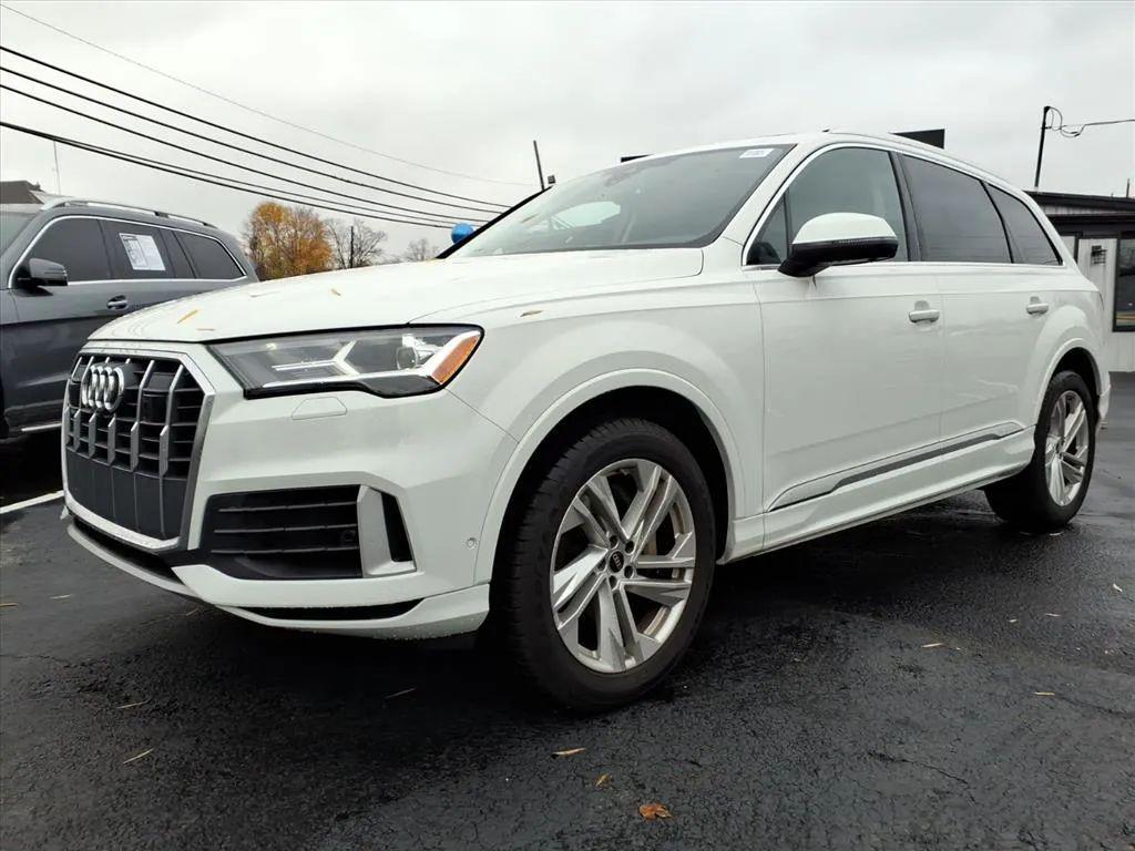 used 2023 Audi Q7 car, priced at $30,995