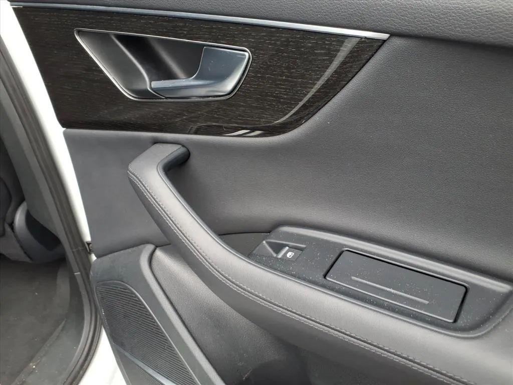 used 2023 Audi Q7 car, priced at $30,995