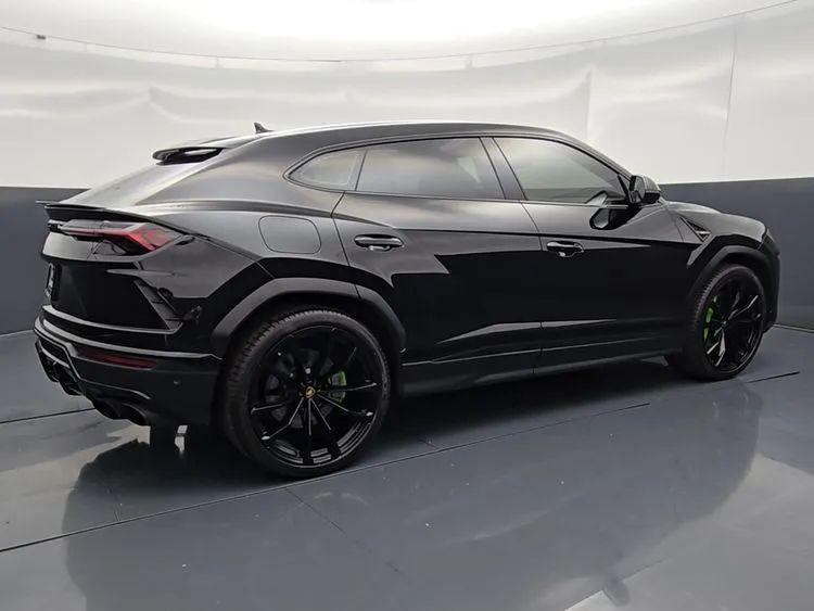 used 2022 Lamborghini Urus car, priced at $198,590