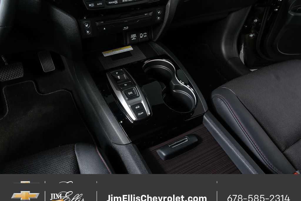 used 2022 Honda Pilot car, priced at $34,000