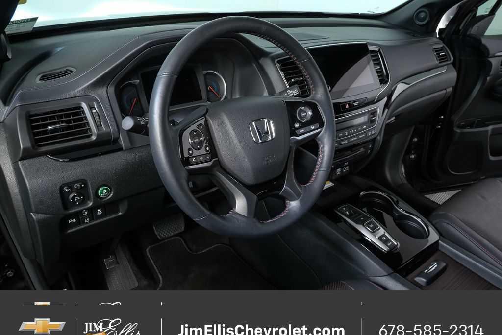 used 2022 Honda Pilot car, priced at $34,000