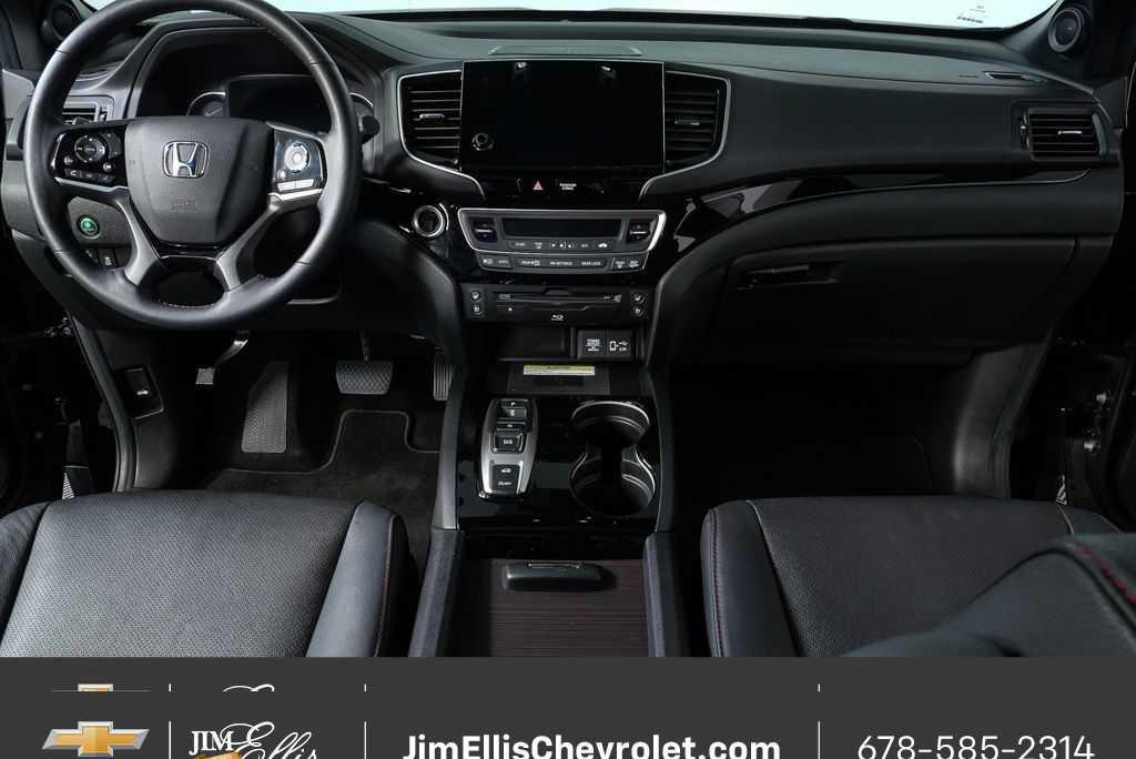 used 2022 Honda Pilot car, priced at $34,000
