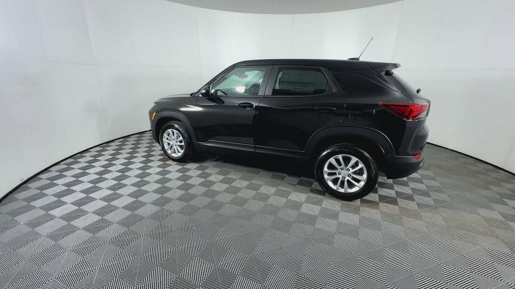 new 2026 Chevrolet TrailBlazer car, priced at $26,928