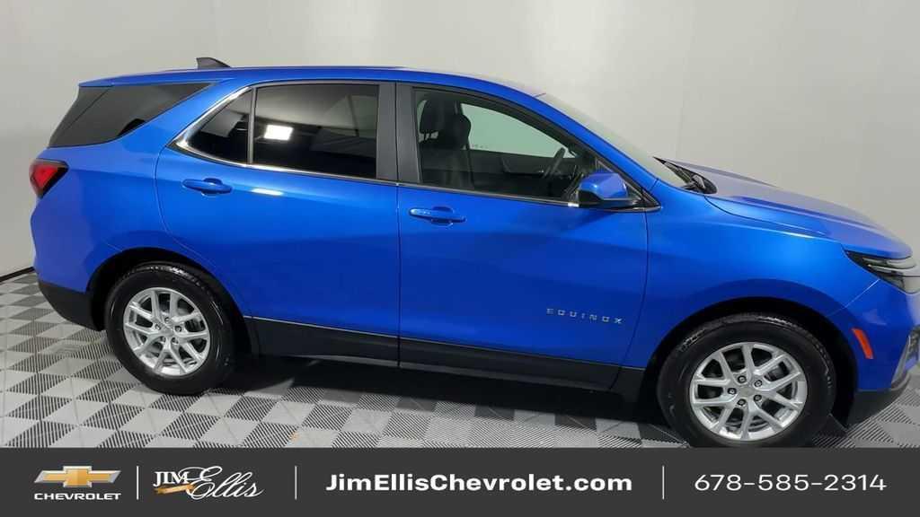 used 2024 Chevrolet Equinox car, priced at $21,400