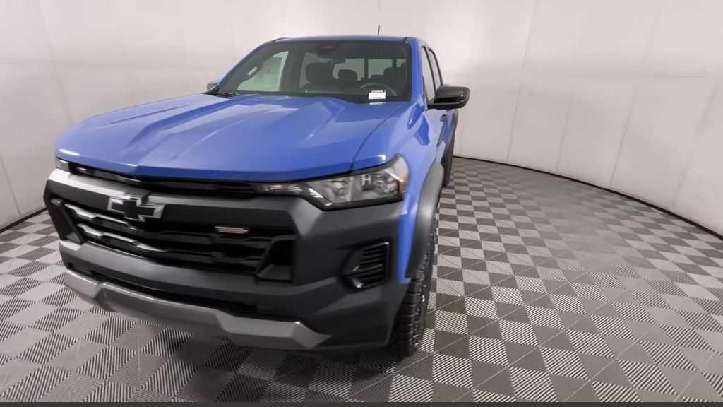 new 2026 Chevrolet Colorado car, priced at $38,650