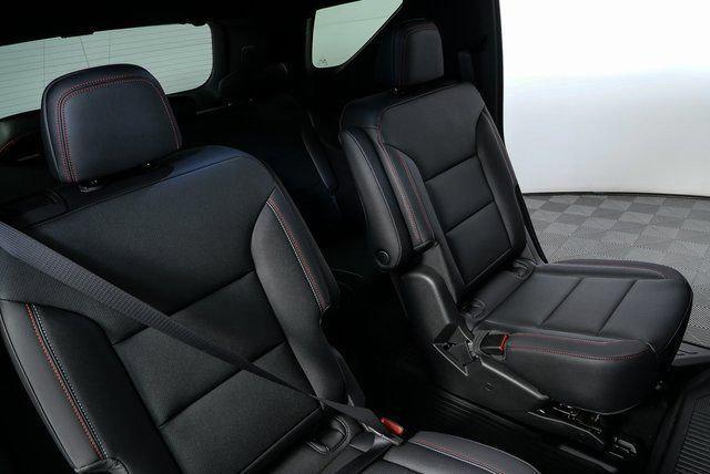 new 2026 Chevrolet Traverse car, priced at $51,045