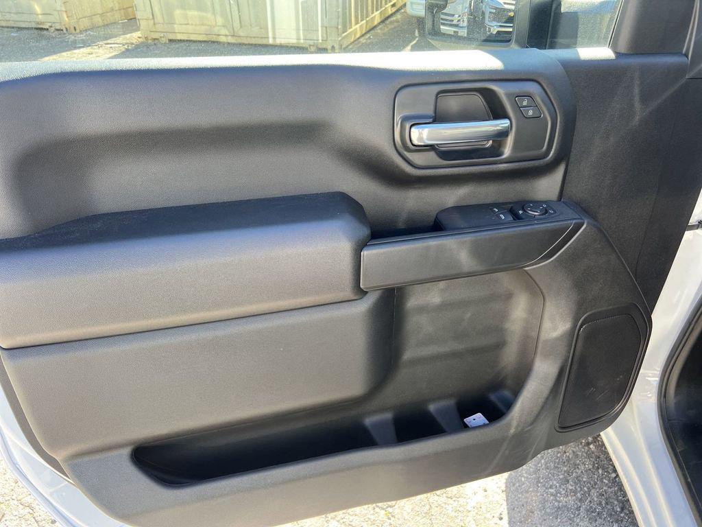 new 2025 Chevrolet Silverado 3500 car, priced at $57,638