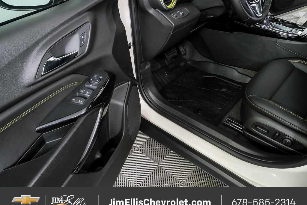 new 2026 Chevrolet Trax car, priced at $27,280