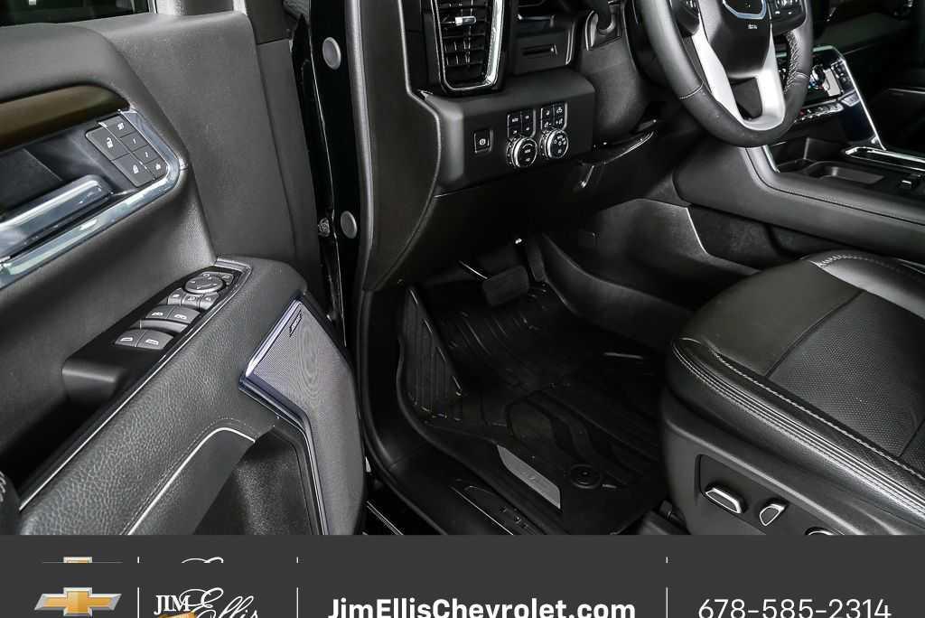 used 2025 GMC Sierra 2500 car, priced at $72,988