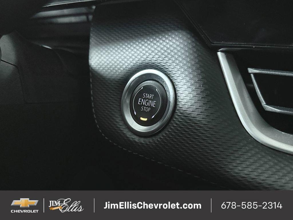 used 2025 Chevrolet Equinox car, priced at $24,000