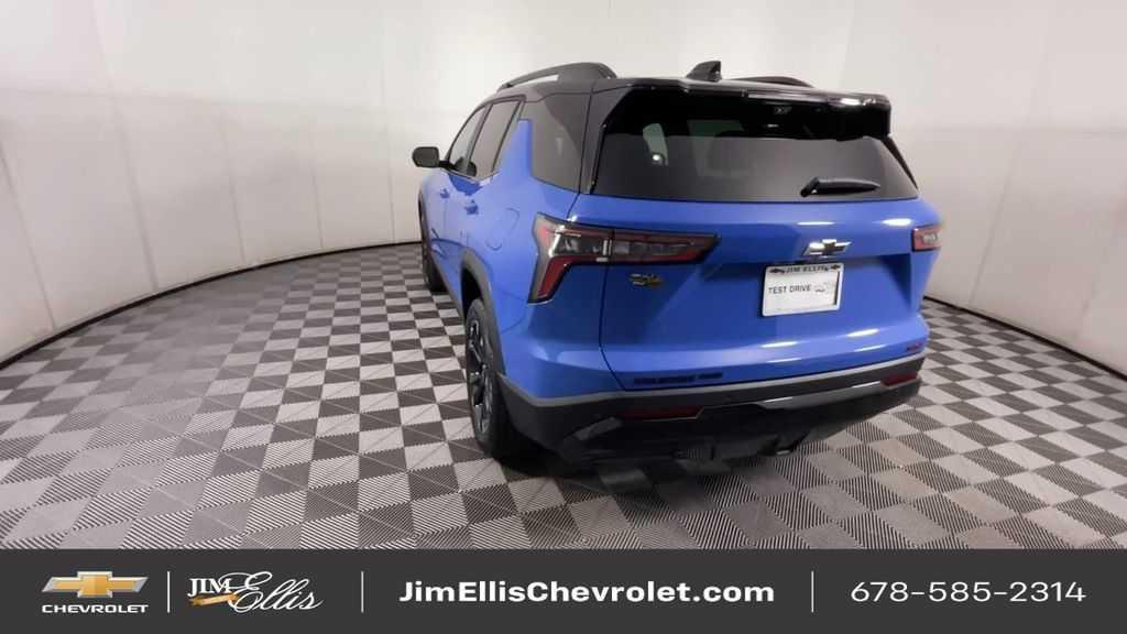 used 2025 Chevrolet Equinox car, priced at $32,931