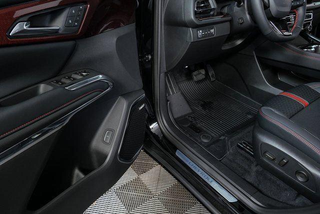 new 2026 Chevrolet Traverse car, priced at $58,220