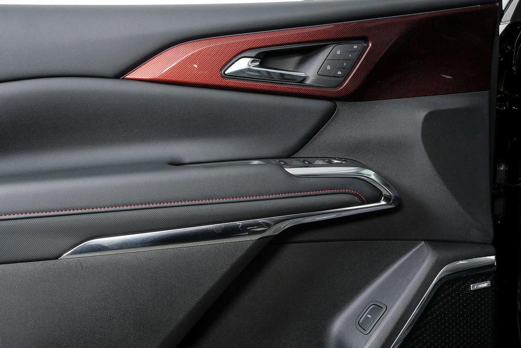 new 2026 Chevrolet Traverse car, priced at $58,220