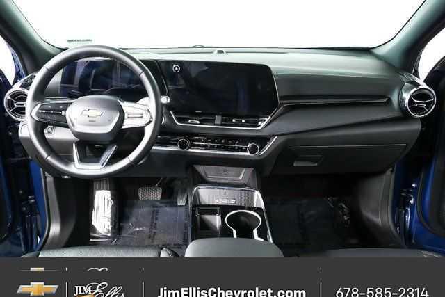 used 2025 Chevrolet Equinox car, priced at $24,900