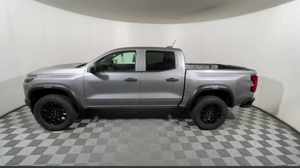 new 2026 Chevrolet Colorado car, priced at $38,650