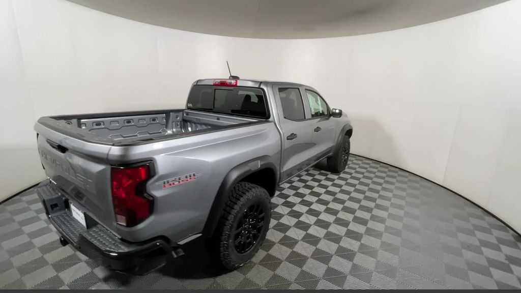 new 2026 Chevrolet Colorado car, priced at $38,650