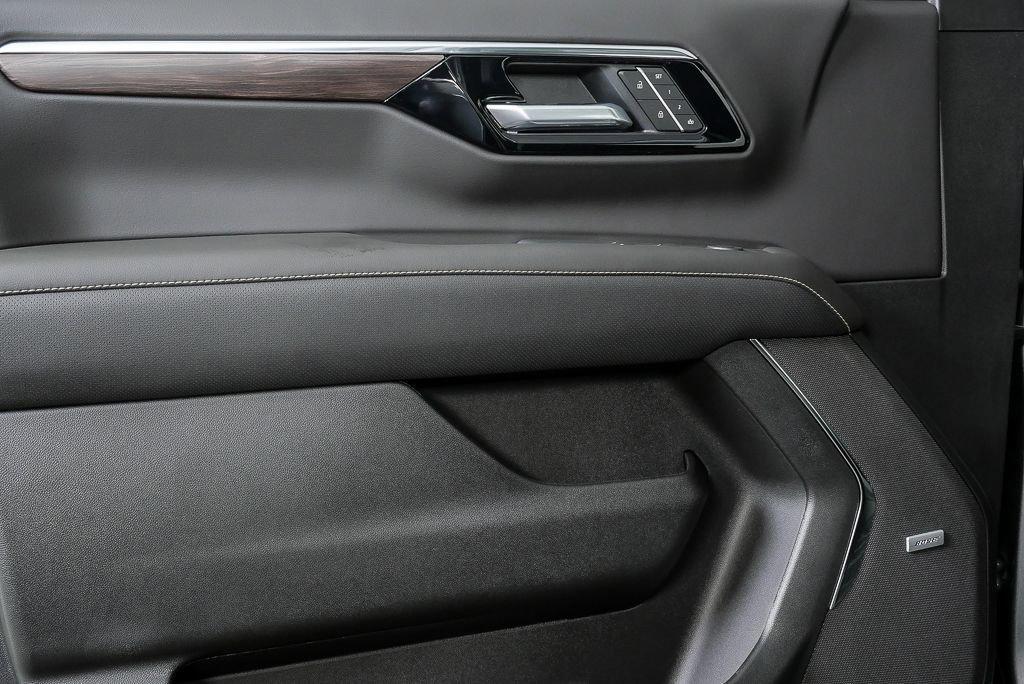 new 2026 Chevrolet Suburban car, priced at $81,980