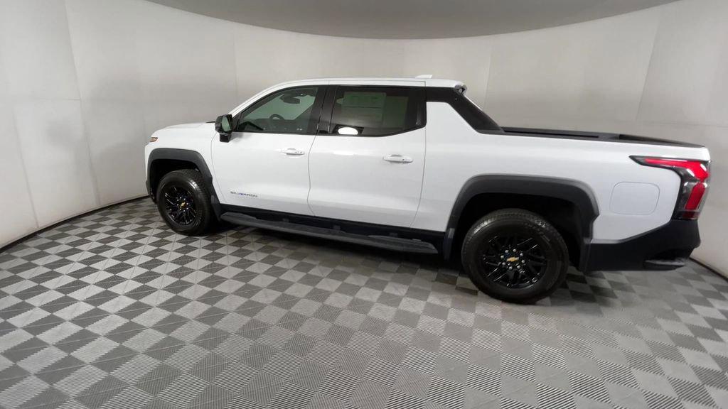 new 2025 Chevrolet Silverado EV car, priced at $71,185