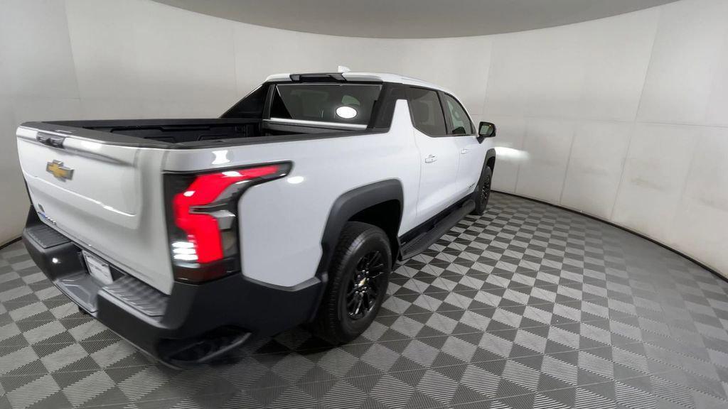 new 2025 Chevrolet Silverado EV car, priced at $71,185