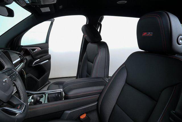 new 2026 Chevrolet Traverse car, priced at $48,220
