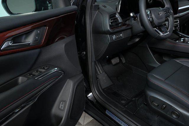 new 2026 Chevrolet Traverse car, priced at $48,220