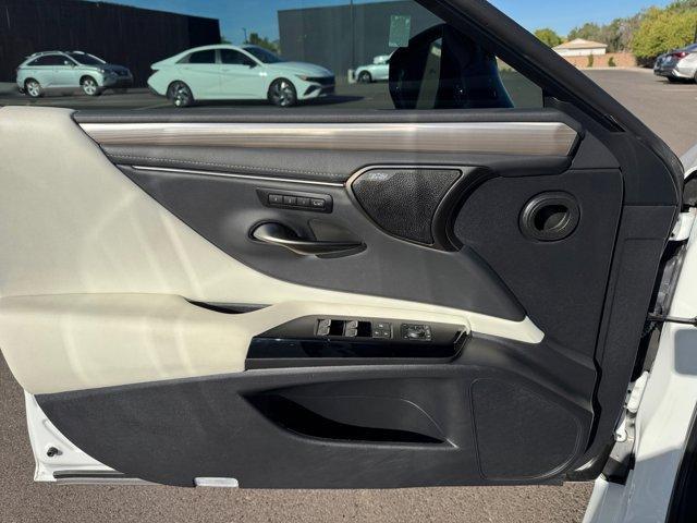 used 2024 Lexus ES 300h car, priced at $41,994