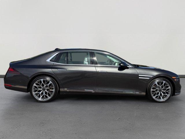 used 2024 Genesis G90 car, priced at $67,994