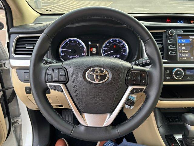 used 2019 Toyota Highlander car, priced at $22,929