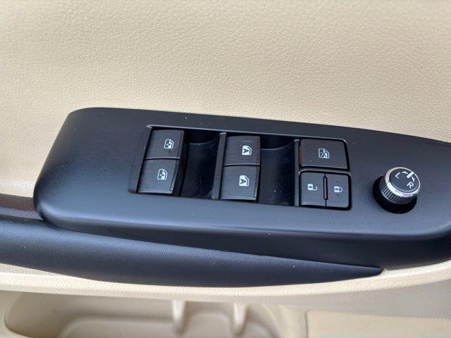 used 2019 Toyota Highlander car, priced at $22,929