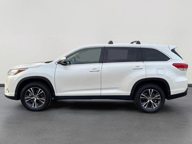 used 2019 Toyota Highlander car, priced at $22,929
