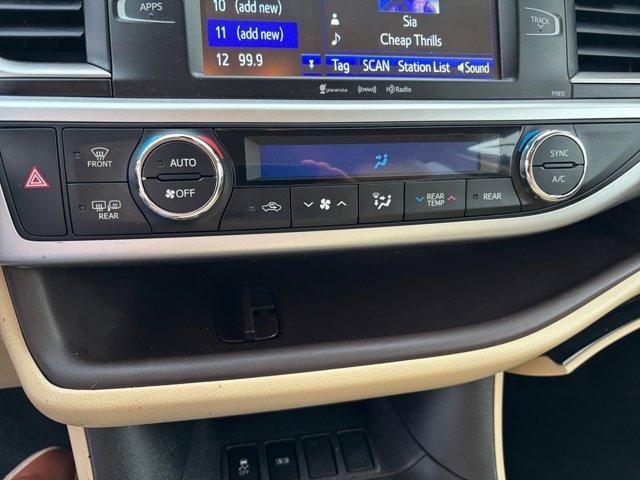 used 2019 Toyota Highlander car, priced at $22,929