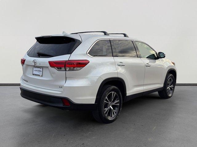 used 2019 Toyota Highlander car, priced at $22,929