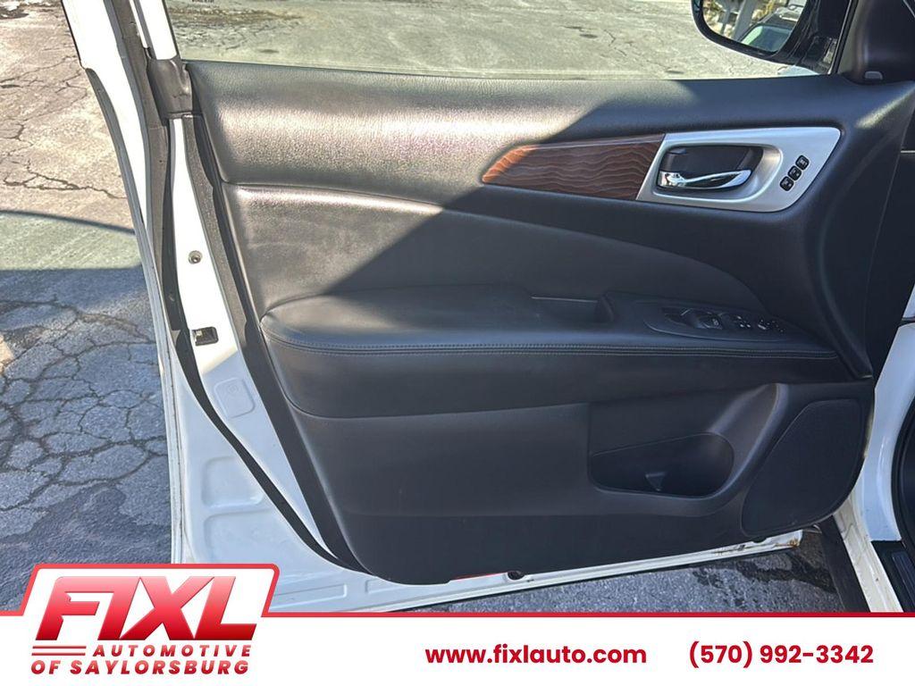 used 2017 Nissan Pathfinder car