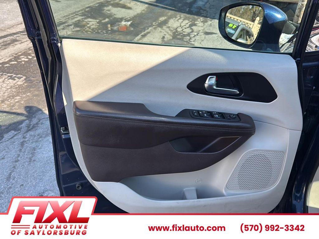 used 2020 Chrysler Pacifica car, priced at $18,745