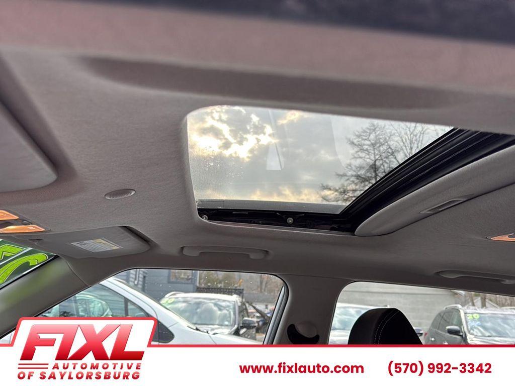 used 2023 Hyundai Venue car, priced at $16,389