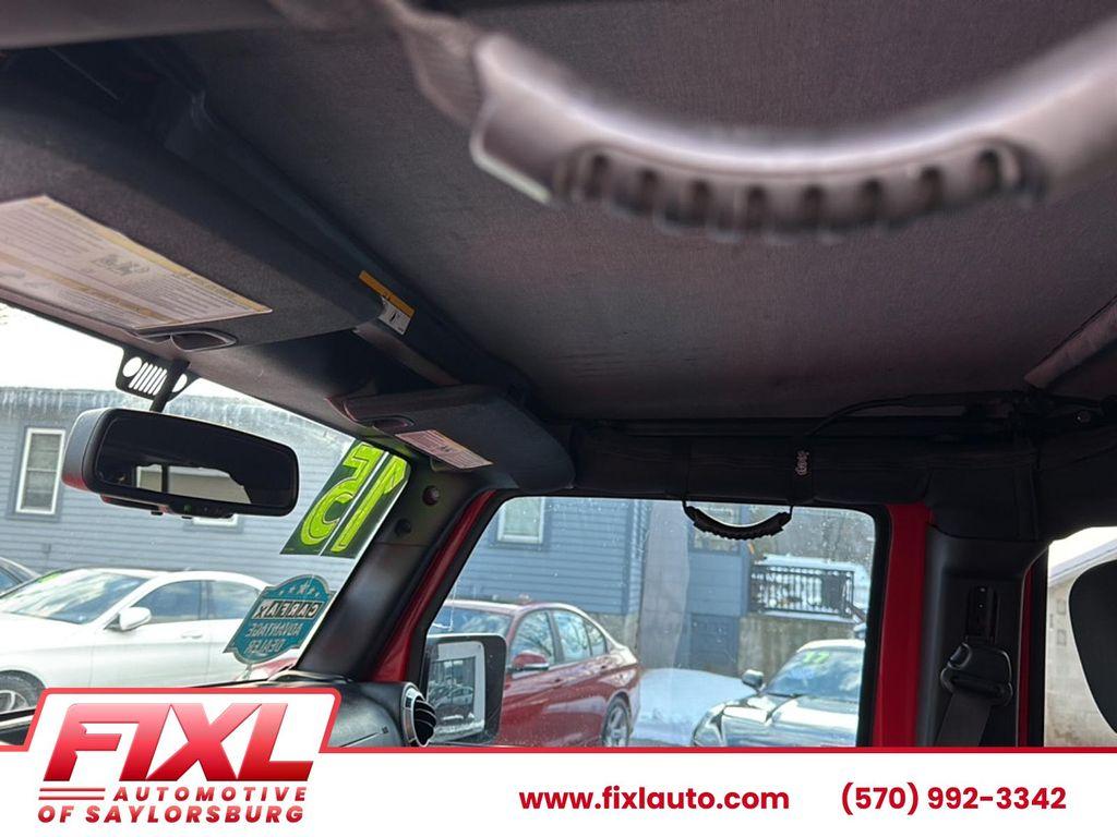 used 2015 Jeep Wrangler Unlimited car, priced at $18,750