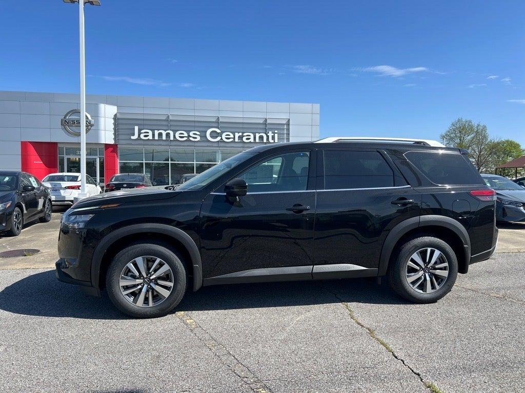 new 2025 Nissan Pathfinder car, priced at $45,220