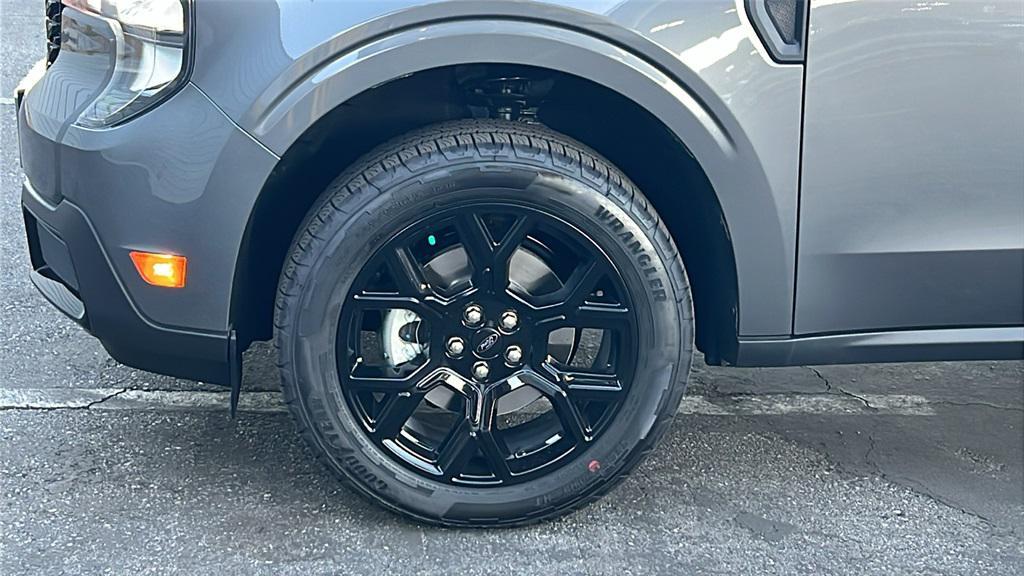 new 2025 Ford Maverick car, priced at $32,110