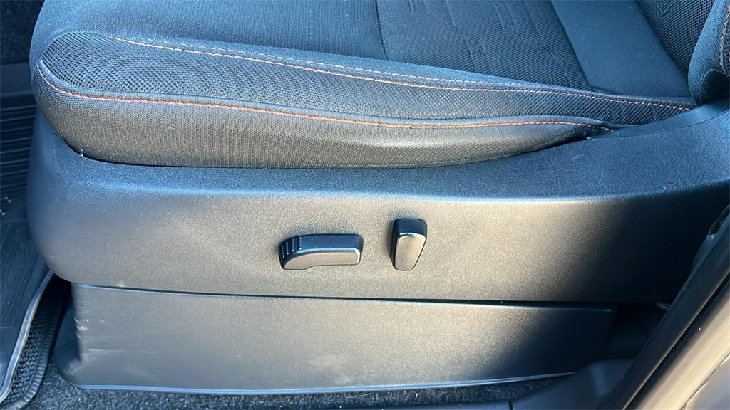 used 2022 Nissan Frontier car, priced at $27,900