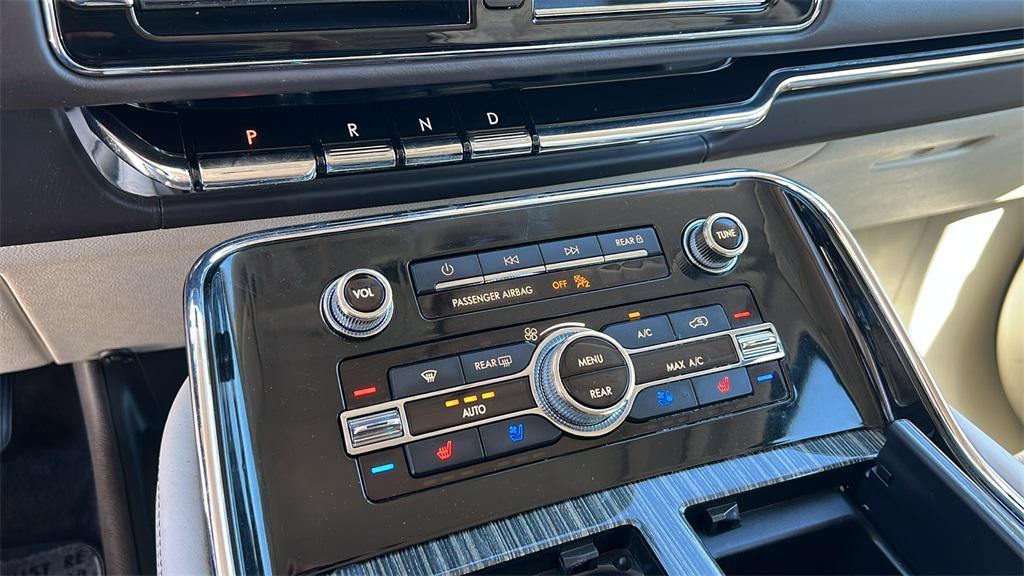 used 2022 Lincoln Navigator car, priced at $63,575