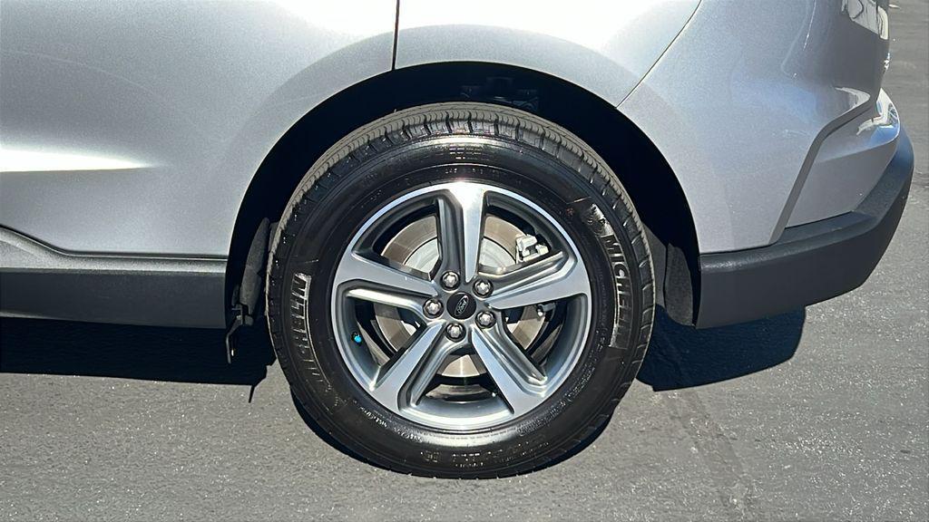 used 2023 Ford Edge car, priced at $30,328