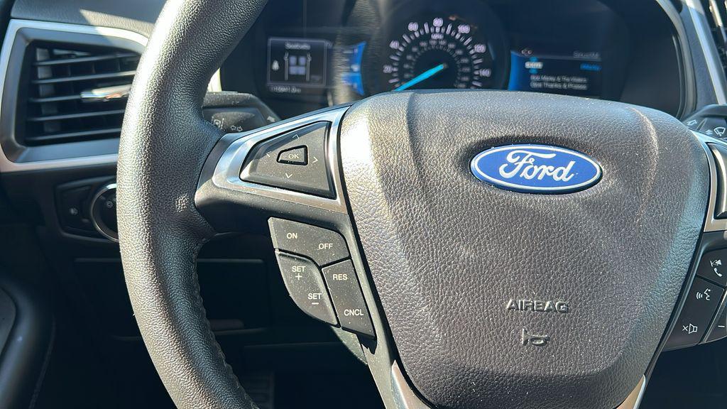 used 2023 Ford Edge car, priced at $30,328