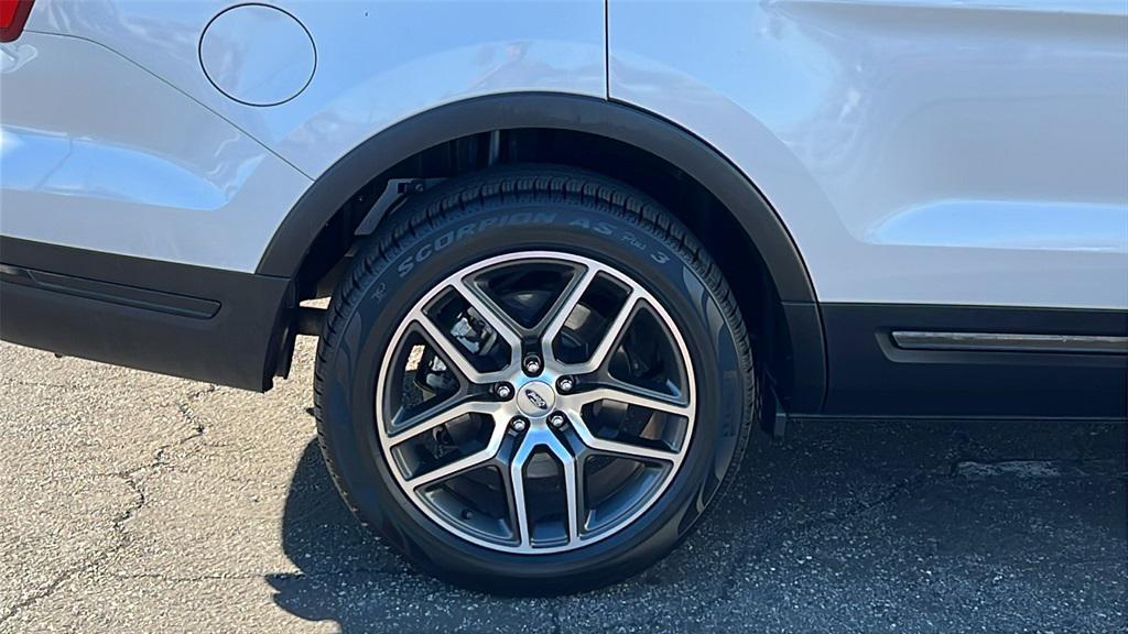used 2018 Ford Explorer car, priced at $24,924