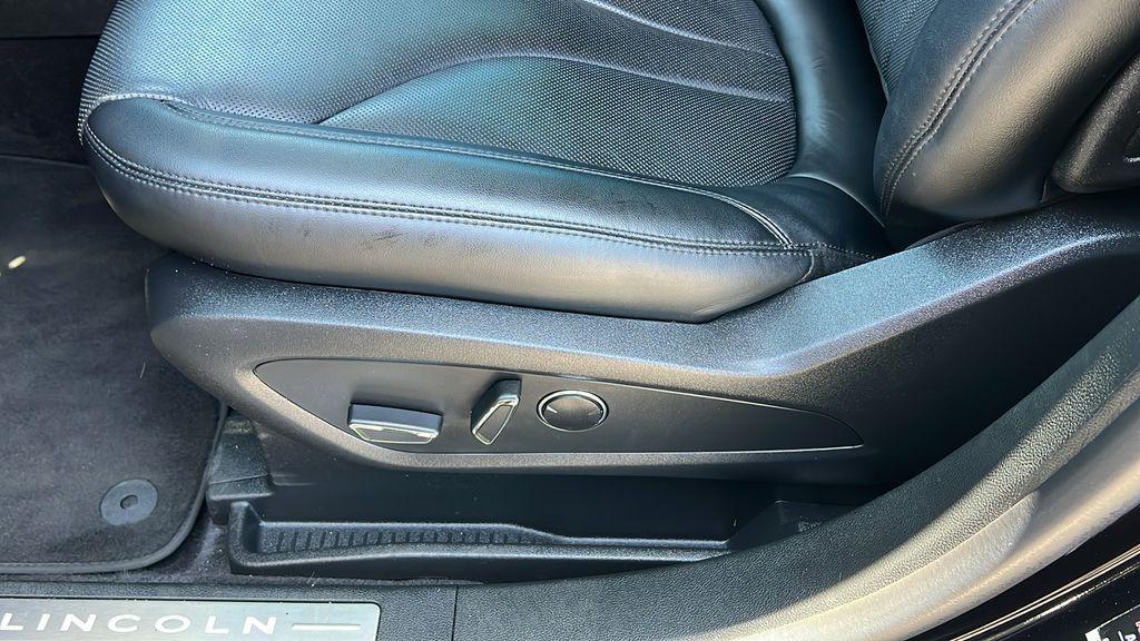 used 2023 Lincoln Nautilus car, priced at $39,873