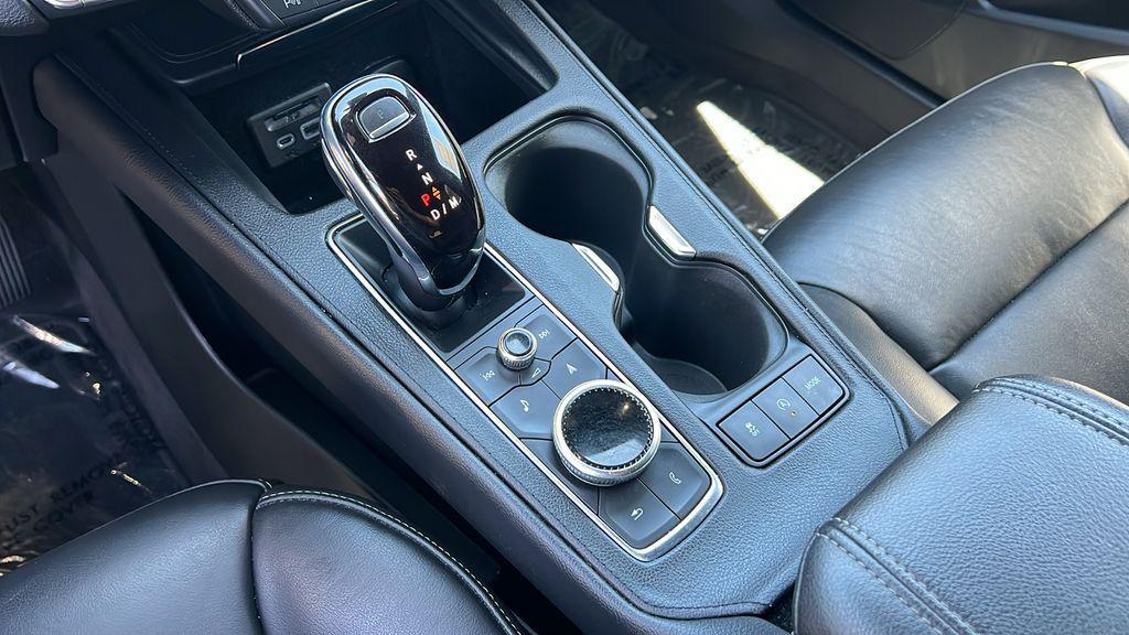 used 2022 Cadillac XT4 car, priced at $28,328