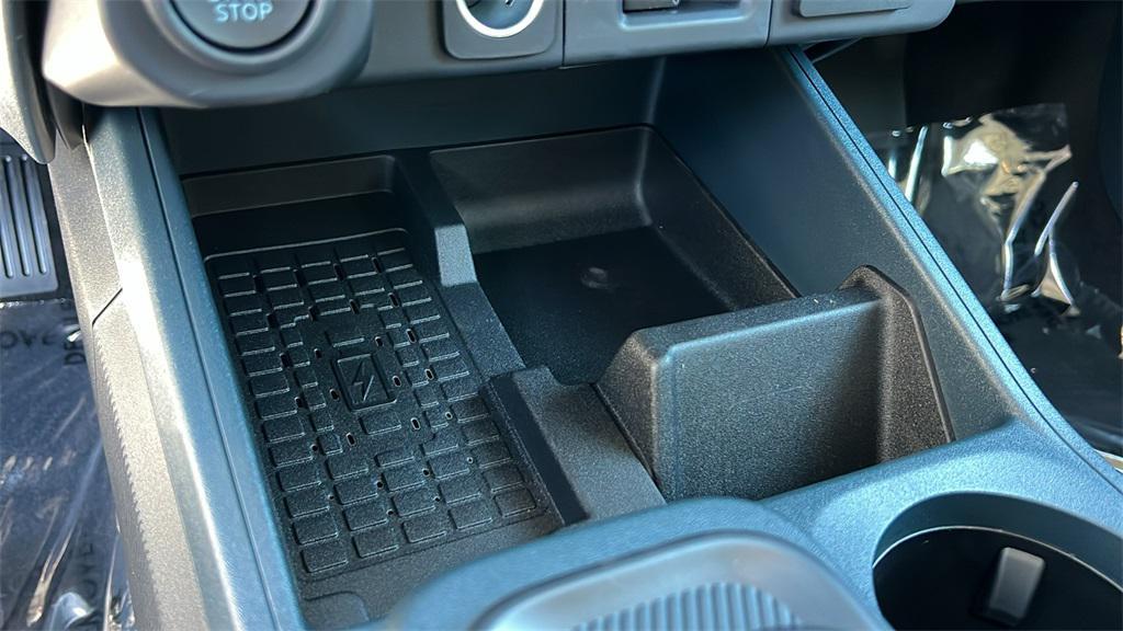 new 2025 Ford Maverick car, priced at $39,880