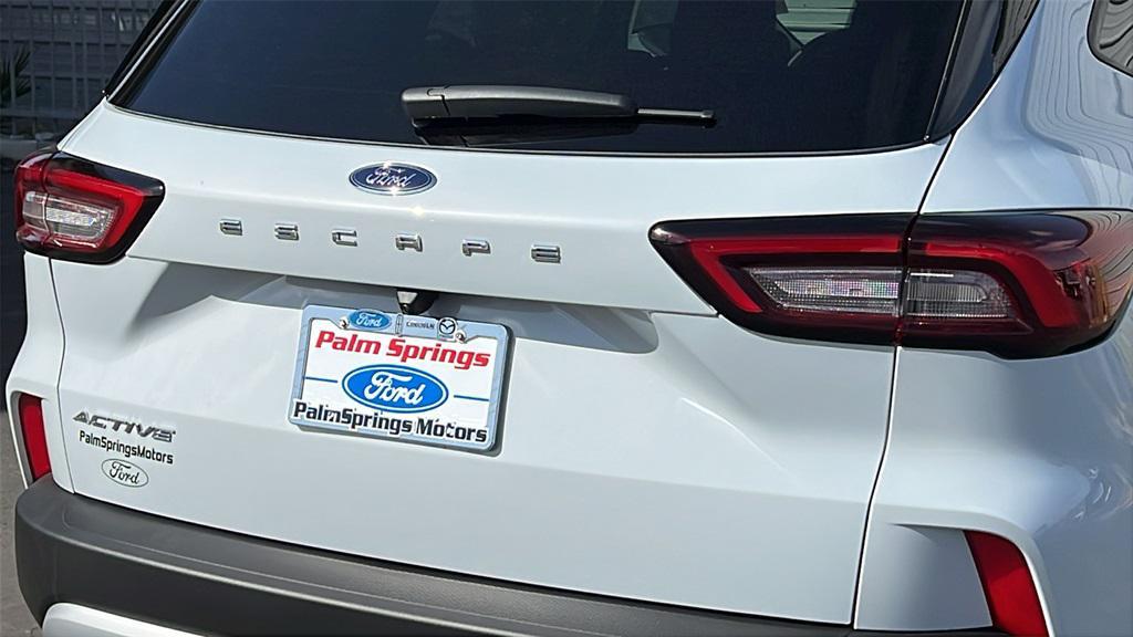 new 2025 Ford Escape car, priced at $25,240